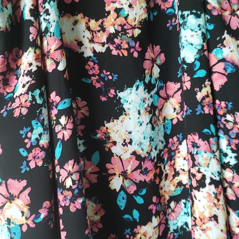 Summer Dress - Picture 2 of 6